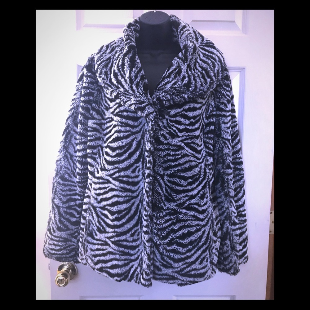 Alfani Zebra faux Sweater